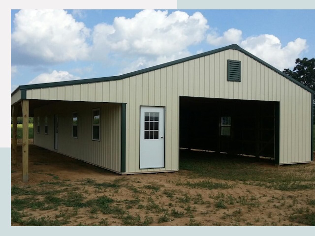 Строительство конюшен в Костомукше